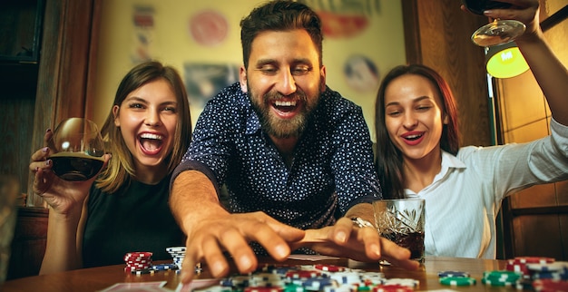 Xoc Dia: Permainan Slot Menarik dari Mantra88
