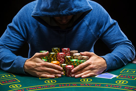 Permainan Slot Tien Len di Mantra88